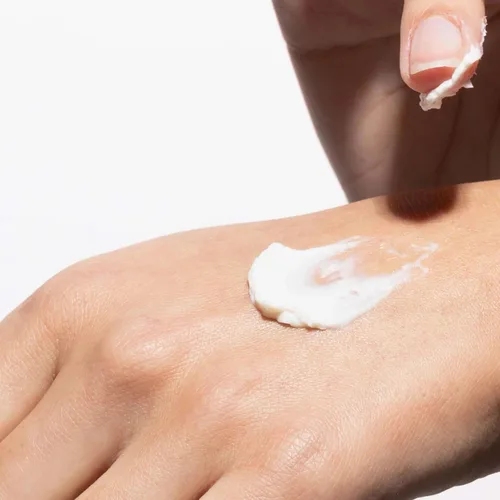 Miniatura 3 de Costa Brazil Crema hidratante para el cuerpo y las manos con kaya, cacao y botánicos amazónicos, rica en vitaminas A, C y E, reafirmante, sin