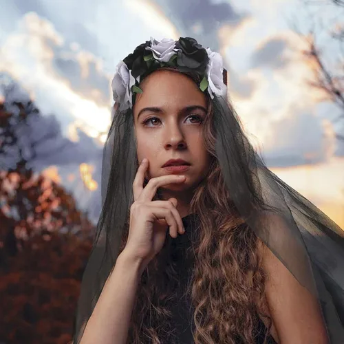 Miniatura 5 de Disfraz de Halloween para mujer, guirnalda de rosas rojas y negras, diadema gótica con flores, diadema para cadáver, velo de novia, cosplay, corona
