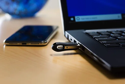 Miniatura 5 de SanDisk Unidad flash iXpand Go de 128 GB - Para tu iPhone 14 o anterior - Crea espacio en tu iPhone - SDIX60N-128G-GN6NE