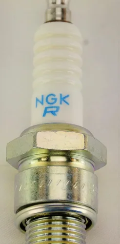 Miniatura 6 de Juego de 4 bujías estándar NGK BPR6ES, 7131