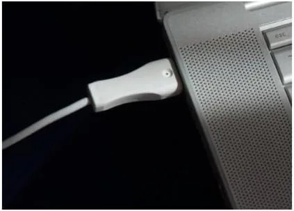 Miniatura 2 de Funda protectora para Mac MagSaver para adaptador de corriente MagSafe