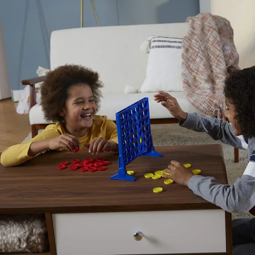Miniatura 6 de Connect 4 Hasbro Gaming Classic Grid, juego 4 en fila, juegos de mesa de estrategia para niños, 2 jugadores para familia y niños, regalos de Pascua