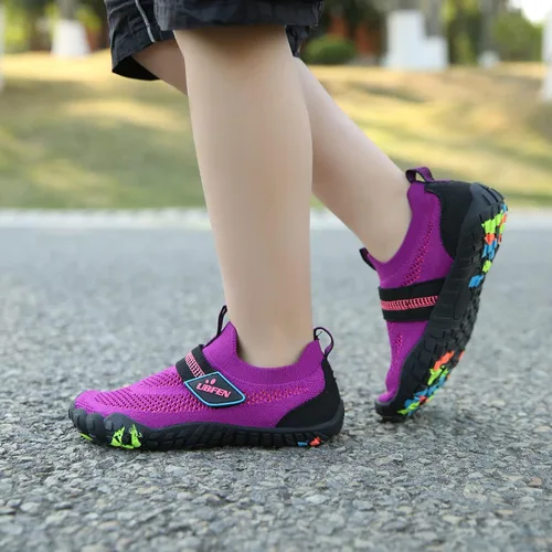 Miniatura 9 de UBFEN Zapatos de agua para niños y niñas, calcetines acuáticos descalzos, playa, deportes, natación, piscina, secado rápido, ligeros, niños pequeños