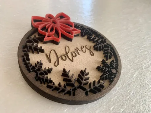 Miniatura 5 de Adorno de madera de Navidad personalizado con nombre grabado personalizado, adorno de Navidad 2025, decoración de árbol de vacaciones hecho a mano