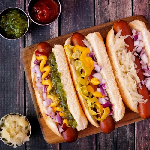 Miniatura 5 de Nostalgia Tostadora de 4 ranuras para perritos calientes y panecillos con pinzas mini, tostadora de hot dogs funciona con pollo, pavo, salchichas