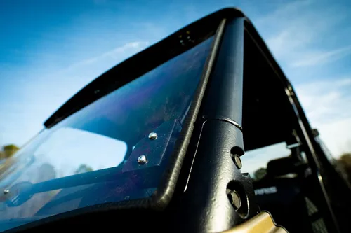 Miniatura 2 de FALCON RIDGE Velocity - Parabrisas abatible para Can Am Defender/Defender Max UTV 2016-2022, fabricado en los Estados Unidos