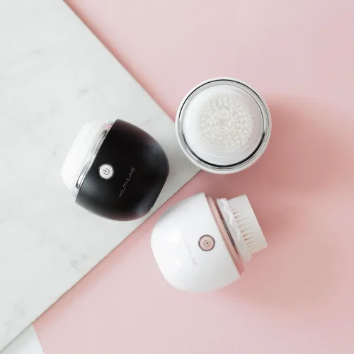 Miniatura 8 de Pure Radiance, cepillo de limpieza facial vibratorio, limpiador facial eléctrico, 3 modos, 3 cabezales de cepillo (2 cerdas, 1 silicona), Negro