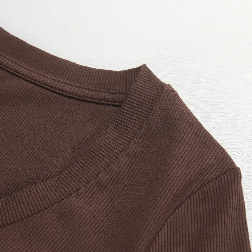Miniatura 2 de PALINDA Camisetas ajustadas con cuello en V y acanaladas para mujer, básicas, de manga larga, color liso