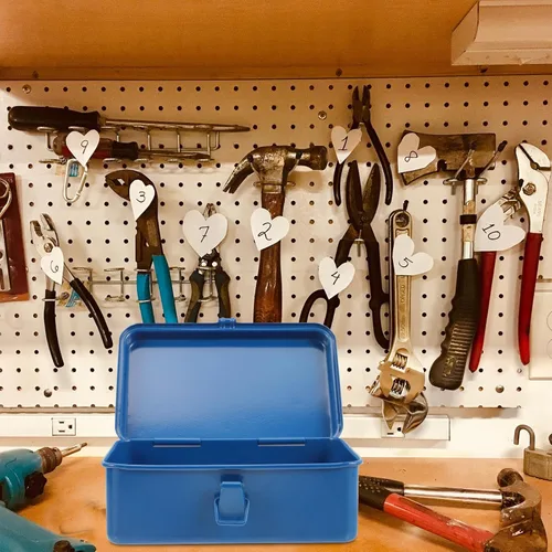 Miniatura 8 de DOITOOL Pequeña caja de herramientas - Caja metálica de almacenamiento de herramientas con organizador para herramientas de coche/hogar, clavos