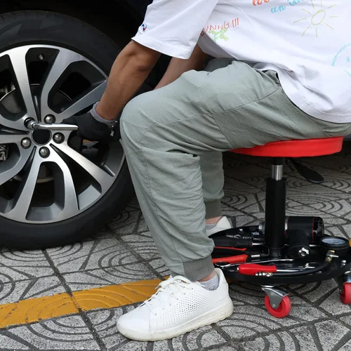 Miniatura 6 de Torin ATRHL6201B Asiento de garaje/taller neumático rodante resistente: Taburete mecánico acolchado ajustable con almacenamiento para herramientas