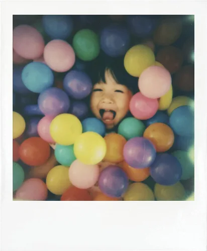 Miniatura 7 de Polaroid - Película de color para cámaras Polaroid 600 y Polaroid Now, Lab y OneStep, paquete doble, con álbum de recuerdos instantáneos y paño