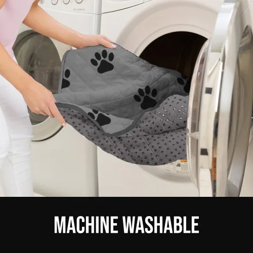 Miniatura 7 de GORILLA GRIP Funda de cama impermeable para perros, 82 x 68 pulgadas, parte trasera antideslizante con agarre, a prueba de fugas, lavable, funda