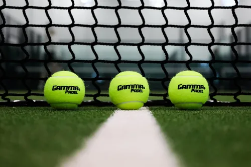 Miniatura 3 de Gamma Pelotas de pádel presurizadas deportivas, aprobadas por IPF, paquete de 3 unidades, alto rendimiento, rebote duradero y consistente, ideal