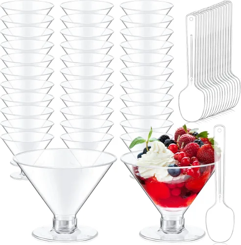 Yinkin 50 tazas y 50 cucharas, vasos de martini de plástico desechables, vasos de cóctel, mini tazas de martini de plástico, vasos shot de postre de