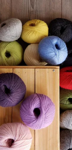 Miniatura 8 de Juego de 3 madejas de 100% lana de alpaca, peso DK, celestial, suave y perfecto para tejer y tejer a ganchillo (morado, DK)