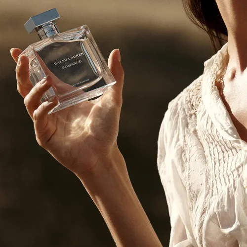 Miniatura 3 de RALPH LAUREN FRAGRANCES - Romance - Eau de Parfum - Perfume Mujer - Floral & Amaderado - Con Rosa, Jazmín y Bayas - Intensidad Media Transparente
