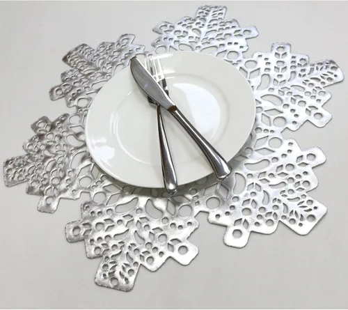 Miniatura 3 de Manteles individuales antideslizantes de vinilo prensado de 15 x 17 pulgadas, diseño hueco, juego de 6, copo de nieve plateado