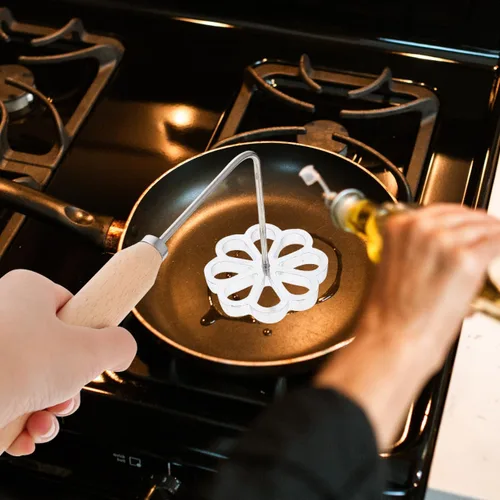 Miniatura 4 de Yardwe Moldes de roseta sueca de hierro para gofres, impresión creativa de tartas, galletas, pastelería, utensilios de cocina (patrón de flores)