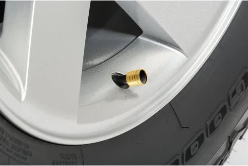 Miniatura 2 de iPick Image Para Dodge R/T Logo en negro sobre tapas de vástago de válvula de neumático estilo cilindro de aluminio dorado