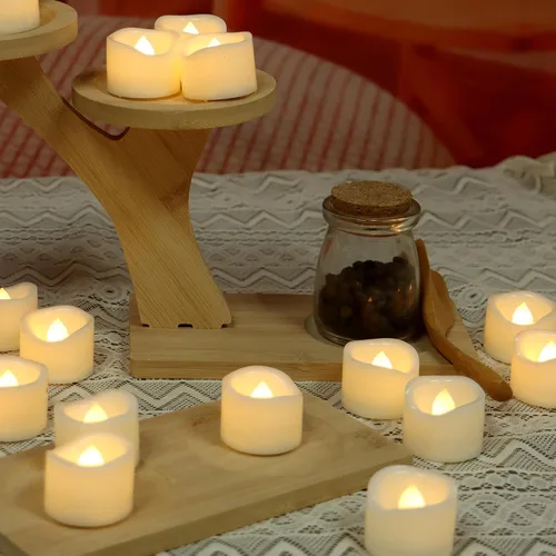 Miniatura 4 de iZAN 6 Velas de Té LED Sin Llama, Velas Votivas Eléctricas Falsas que Funcionan con Pilas, Velas Parpadeantes para Decoraciones de Boda y Fiesta