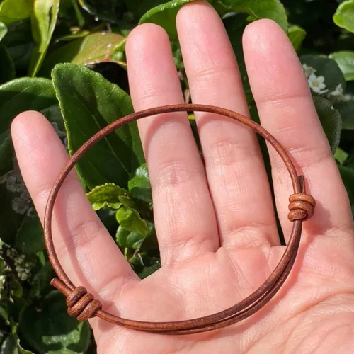 Miniatura 7 de Pulsera de cuero genuino para hombre de 0.059 in – Brazalete ajustable hecho a mano, pulsera de cuero minimalista para hombre, accesorios simples