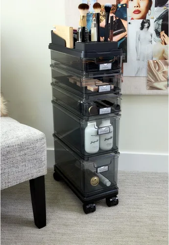 Miniatura 2 de iDesign The Sarah Tanno Collection - Carrito organizador pequeño de cosméticos apilable de 5 cajones, ahumado/negro Humo/Negro