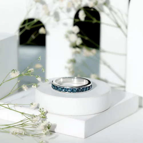 Miniatura 10 de Anillo de media eternidad con topacio azul londinense certificado para mujer, calidad AAA, anillo de piedra natal de diciembre, listo para regalar