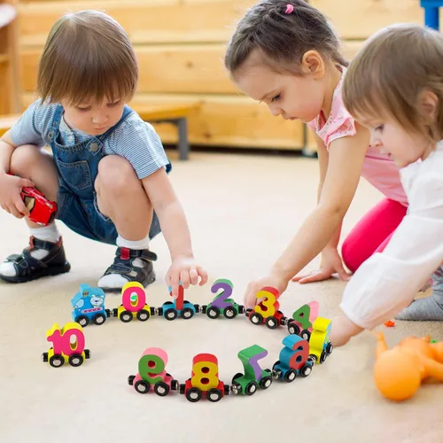 Miniatura 8 de Wondertoys Juego de 12 piezas de tren de madera con números de juguete, incluye 1 motor de autos para niños y niñas, compatible con las principales