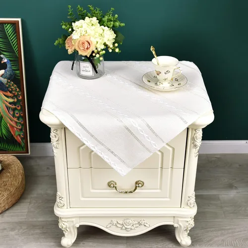 Miniatura 28 de NEWISHER Mantel cuadrado pequeño bordado rústico de 20 x 20 pulgadas, mantel de tela jacquard a rayas lavable para mesa de comedor para mesita