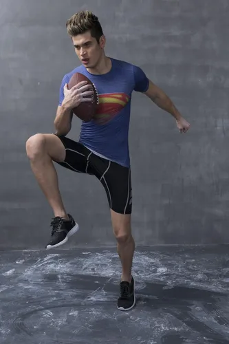 Miniatura 6 de Red Plume Camiseta deportiva de compresión para hombre, diseño de murciélagos