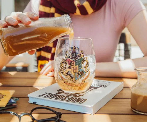 Miniatura 4 de Silver Buffalo Harry Potter Hogwarts Crest - Vaso sin tallo con caja de exhibición, 20 onzas Escudo clásico de Hogwarts de Harry Potter