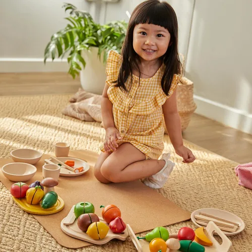 Miniatura 9 de PlanToys Juego de verduras surtidas de madera Montessori Play Food para niños pequeños Incluye tomate, champiñón, chalota, pimiento morrón y Set