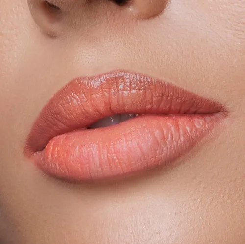 Miniatura 3 de Make-up Studio Lápiz labial 51 para mujer - 0.13 oz Lápiz labial