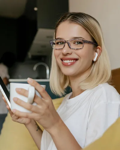 Miniatura 4 de JOLISU Gafas de Lectura para Mujeres y Hombres - Paquete de 5 Gafas de Lectura Elegantes para Damas con Bisagra de Resorte - Gafas de Bloqueo de Luz