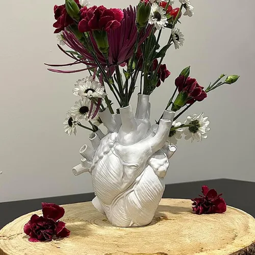 Florero de corazón, escultura de resina, arte de corazón creativo, florero, maceta, decoración del hogar, sala de estar, escritorio, mesa,