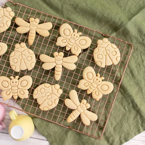 Miniatura 4 de Juego de 3 cortadores de galletas de insectos (diseños: mariquita, libélula y mariposa), 3 piezas - Bakerlogy