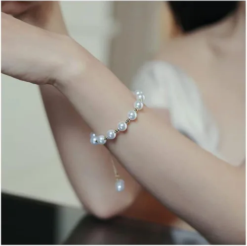Miniatura 4 de Pulsera de perlas para mujer, pulsera deslizante ajustable dorada, pulsera de cadena delicada, regalo de dama de honor para niñas blancas, Sin gemas.