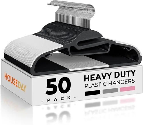 HOUSE DAY Paquete de 50 perchas de plástico negro, delgadas que ahorran espacio, perchas antideslizantes con almohadillas de goma, percha resistente