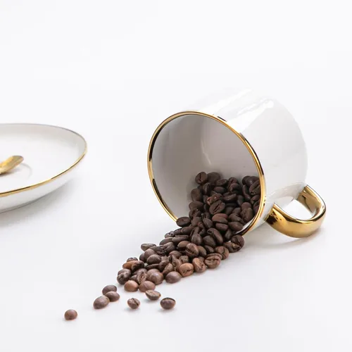 Miniatura 3 de Agyiuns Tazas de té y platillos con borde dorado, juego de té de porcelana blanca de 6.76 onzas y tazas de café para latte, café moca, juego de té