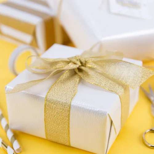 Miniatura 4 de WRAPAHOLIC Rollo de papel de regalo blanco de 30 pulgadas, rollo Jumbo blanco elegante para cumpleaños, vacaciones, bodas, baby shower, 30 pulgadas