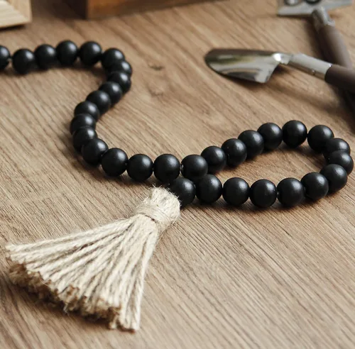 Miniatura 5 de Guirnalda de cuentas de madera de 58 pulgadas con borlas, decoración rústica de granja, decoración de oración bohemia para colgar en la pared (negro)