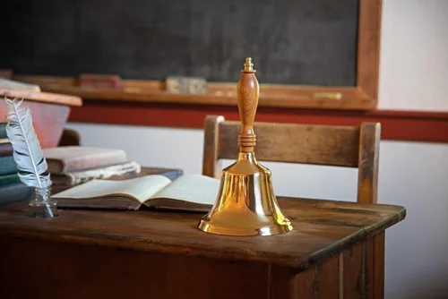 Miniatura 6 de Bevin Bells - Campana de mano sólida con mango de madera, campanas de latón para hacer ruido 4K