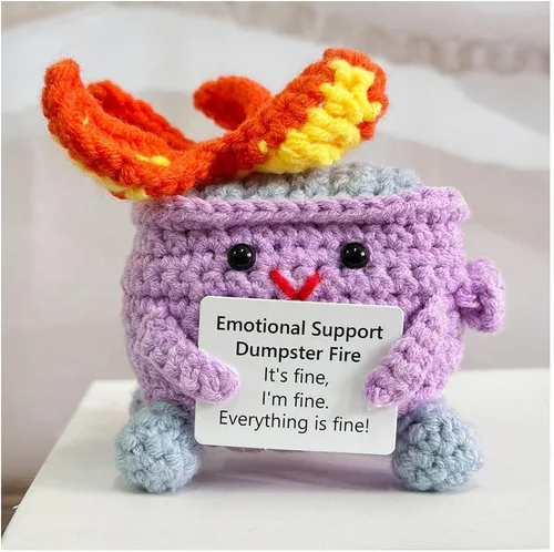 Miniatura 13 de RovyFota Contenedor de basura de ganchillo de apoyo emocional con tarjeta positiva, bonita decoración de habitación, juguetes de punto, divertidos