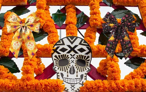 Miniatura 3 de Hying Cintas de Días de los Muertos Mexicanos - Borde con alambre, arpillera, naranja y negro, patrón de esqueleto de calavera, 2 rollos para lazos