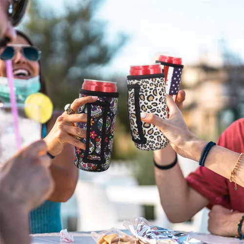 Miniatura 6 de Paquete de 3 fundas de neopreno reutilizables aisladas para latas con asa para refrescos, bebidas energéticas, gaseosas, cerveza, seltzer duro