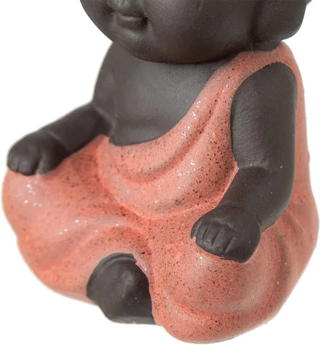 Miniatura 4 de FENGSHUI-CAISHEN Estatua de Little Buddha, figura de Buda bebé, arcilla hecha a mano para meditar decoración de escritorio zen para interiores Rojo
