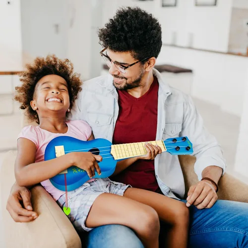 Miniatura 2 de YEZI - Ukelele clásico de juguete para niños, tipo guitarra, instrumento musical, azul