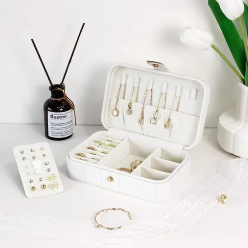 Miniatura 6 de KAMIER Joyero de piel sintética Joyero acolchado de diamante de viaje para anillos, aretes, collares, organizador de joyas portátil de lujo