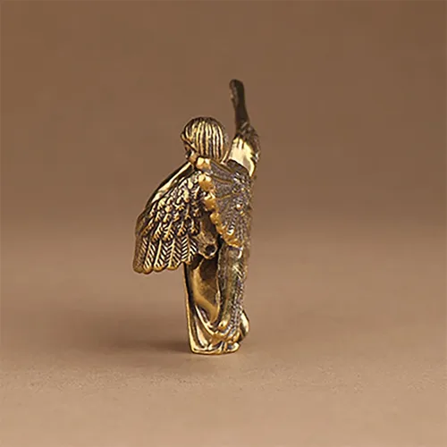 Miniatura 4 de Estatua de ángel de bebé rezando de cobre, bonita escultura conmemorativa de querubines de seis alas, portátil, tamaño pequeño, decoración
