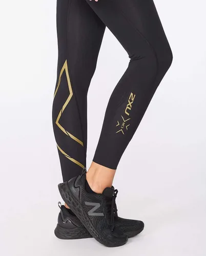 Miniatura 6 de 2XU Mallas de compresión Force de tiro medio para mujer con cintura plana y ancha para entrenamiento y fitness, negrodorado, talla XS